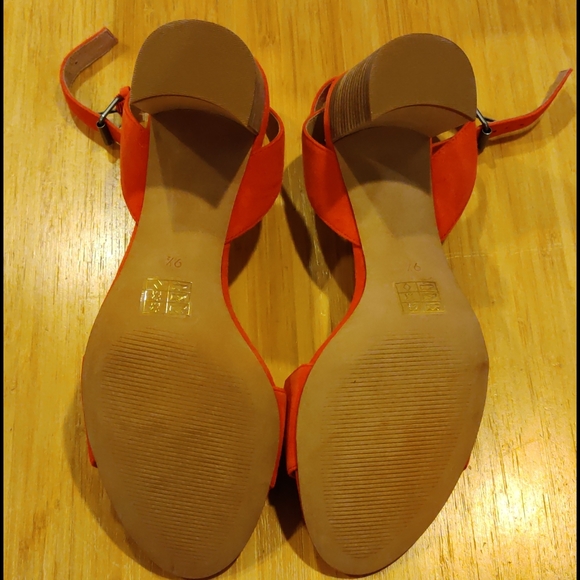 Open Toe Sandals - Picture 6 of 7
